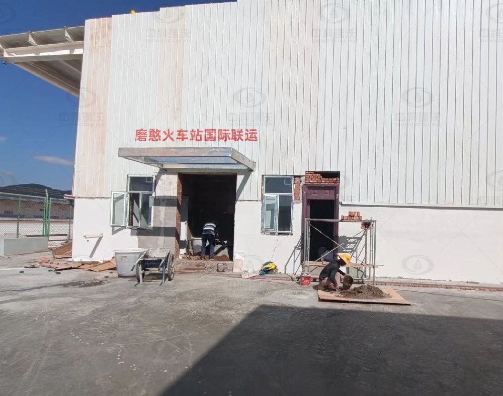 云南省西双版纳傣族自治州某火车站好色先生污污版好色丝瓜先生污水处理设备安装调试完成