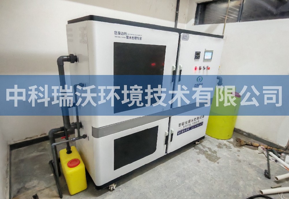 云南省昆明市某学校好色丝瓜先生污水处理设备